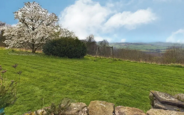 Country House-14guests-parking-hottub-amazingviews