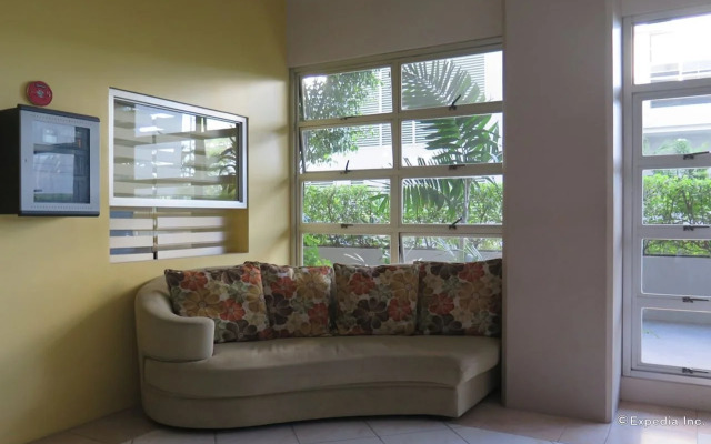 Alicia Tower Residences - Adult Only - Hostel
