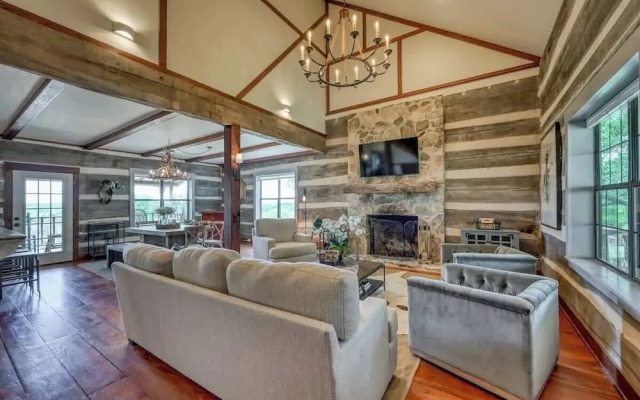 Luxury 23-acre Ranch With Hottub Near Alamosprings