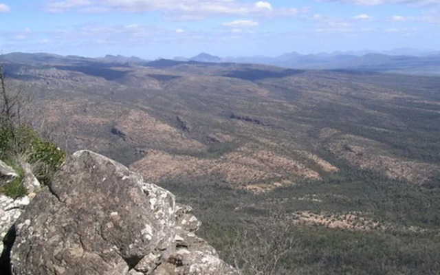 The Ledge Holiday House