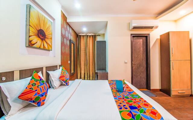 Fabhotel The Residency