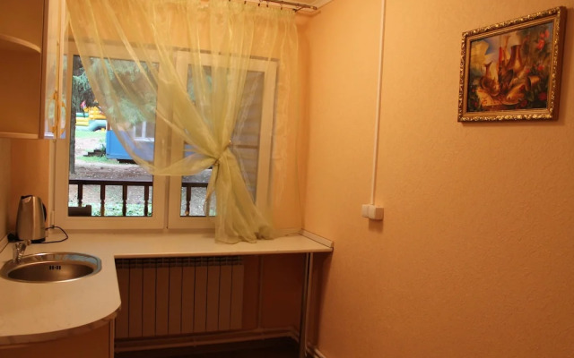 Flora Park Country Club