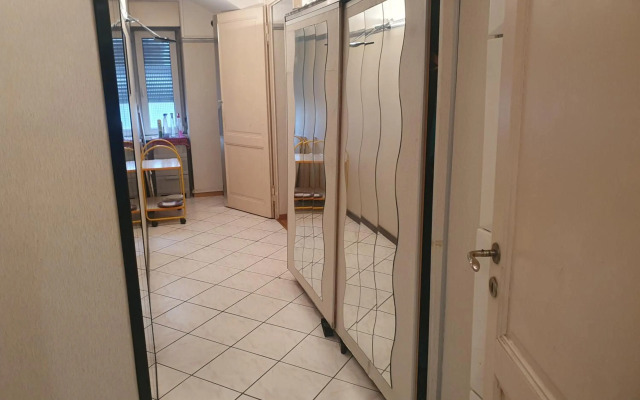 Economy Studio Central Lugano