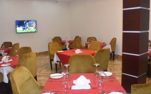 City Cruz Hotel