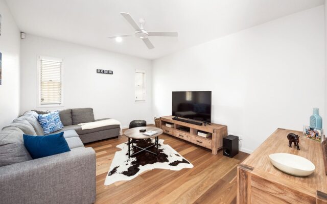 Pet Friendly, new House Peregian Breeze Drive, Peregian Beach