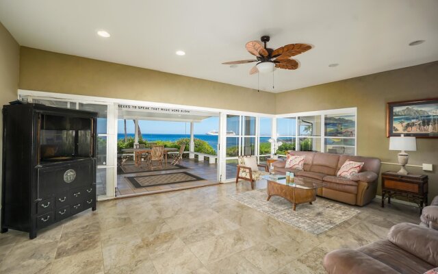 Hale Huna Kai Oceanfront by RedAwning