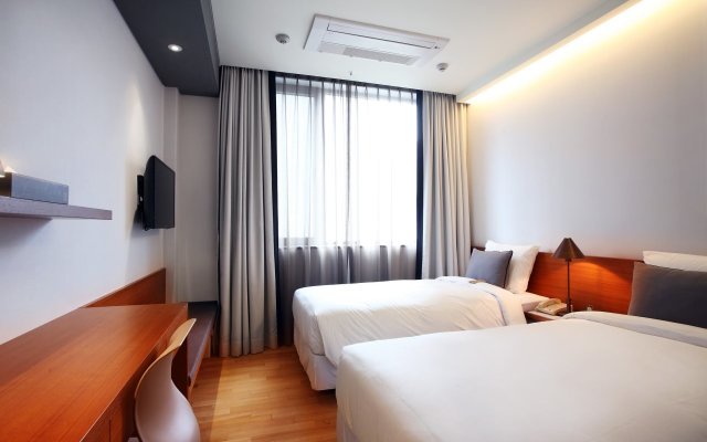 Seoul Hotel ShinShin Myeongdong