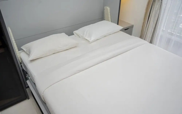 Comfort and Cozy Living Studio Springwood Residence Tangerang Apartment