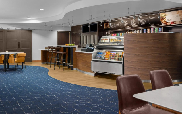 Courtyard by Marriott San Diego Central