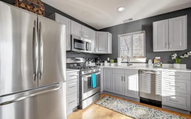 Jen4136 - Carriage House With Lovely Courtyard