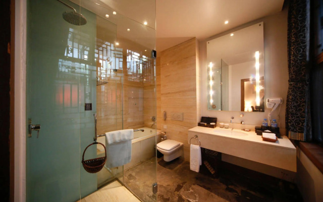 Shichahai Sandalwood Boutique Hotel
