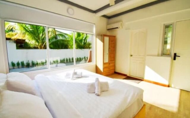 Go Surf Maldives
