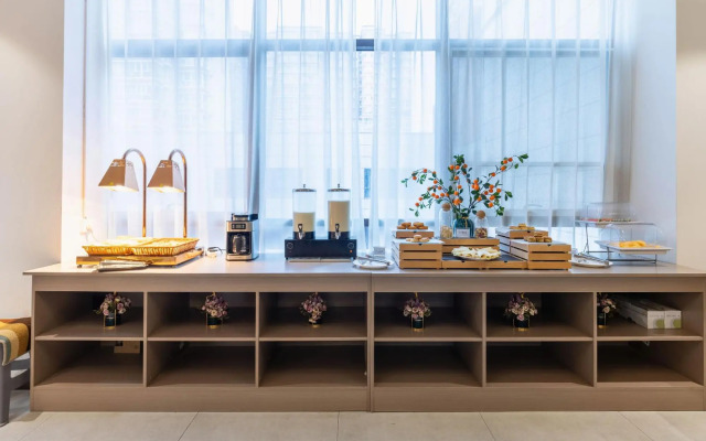 James Joyce Coffetel (Zhangjiakou Station City Government Branch)