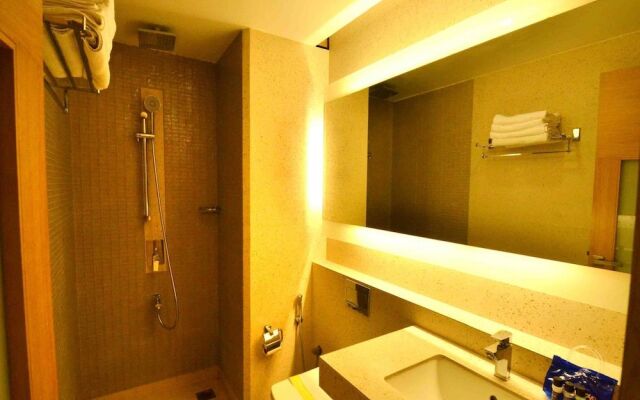 OYO 2029 South Tukoganj