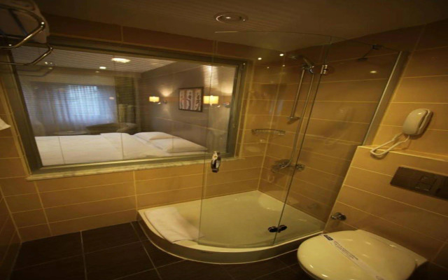 Zinos Hotel
