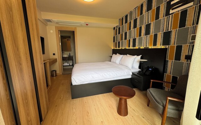 Venzi Ayayorgi Adult Only +15 Hotel