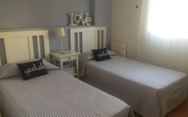 Cozy Townhouse With sea View in Marbella Mijas