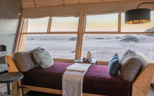 Shipwreck Lodge