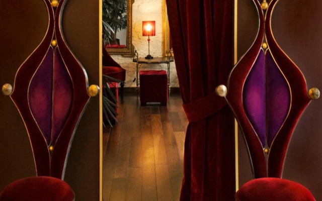 Отель Pax Opera