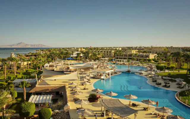 Coral sea Holiday Resort & Aqua park