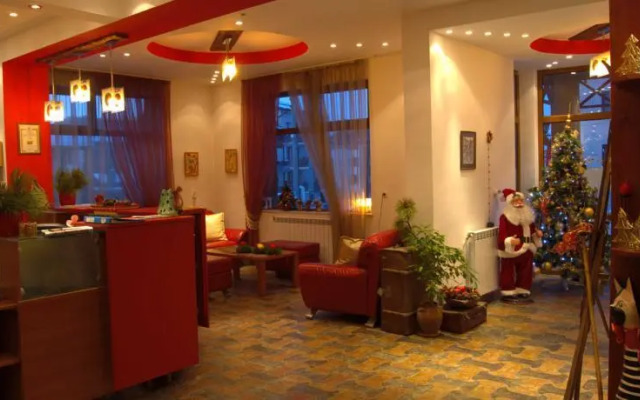 Pirina Club Hotel