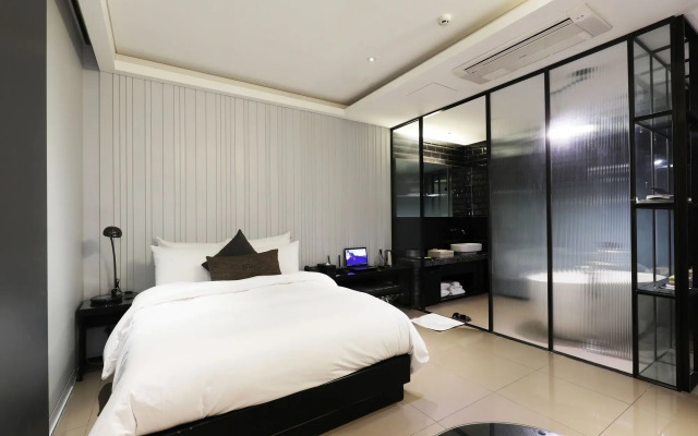 Hotel Amare