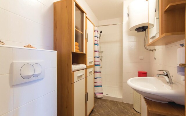 Stunning Home in Fondole With Jacuzzi, Wifi and 1 Bedrooms