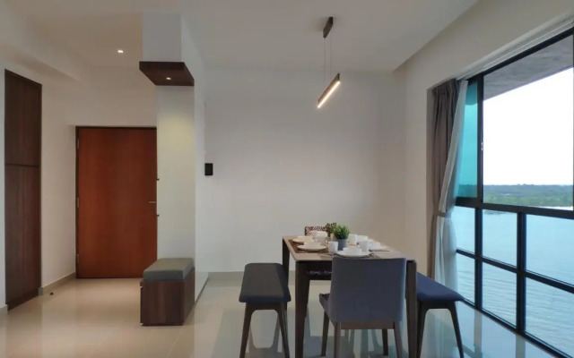 Waterfront (E) 3BR+3Bath+8 Persons+ Wifi+Parking