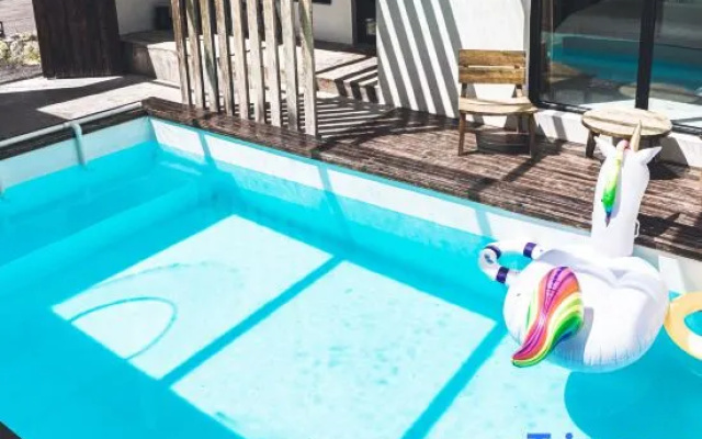 River Rock Holiday Villa