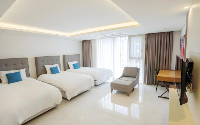 SweetMay Jeju Hotel