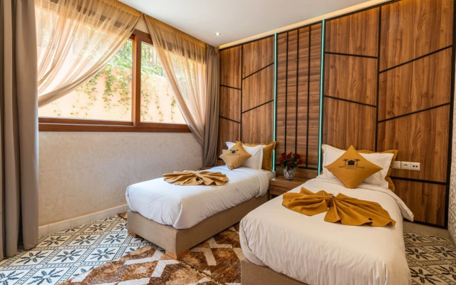 Yanis Guest House