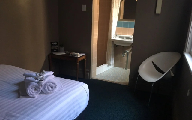 Swansea Hotel