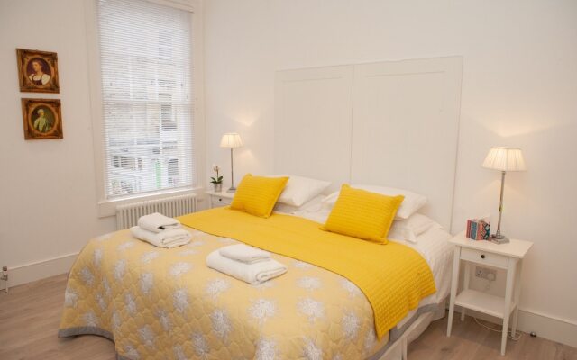 1 Bedroom Luxury Flat in Central Bath