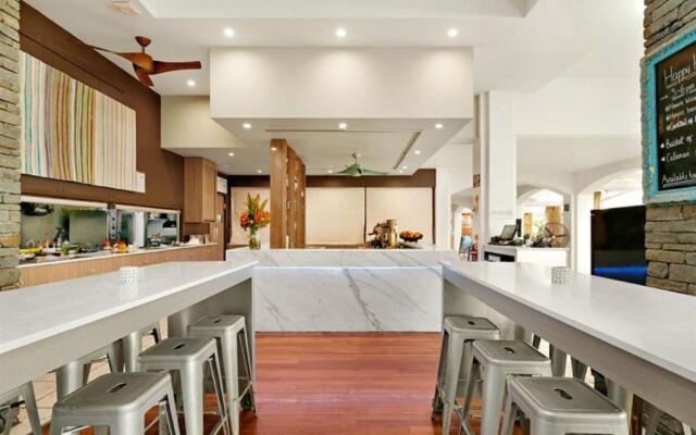 Beach Club Palm Cove 2 Bedroom Luxury Penthouse