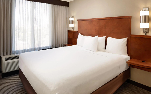 Hyatt Place Ontario / Rancho Cucamonga