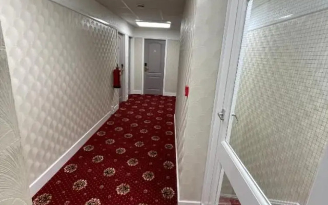 OYO Queens Hotel, Skegness Pier