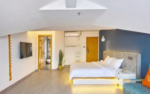 Suzhou Banmu Xianyun Homestay (Xishan Scenic Area)