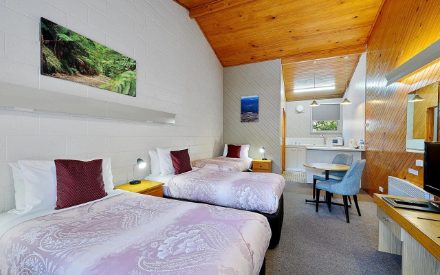 Gold Rush Inn – Guest Rooms – Queenstown