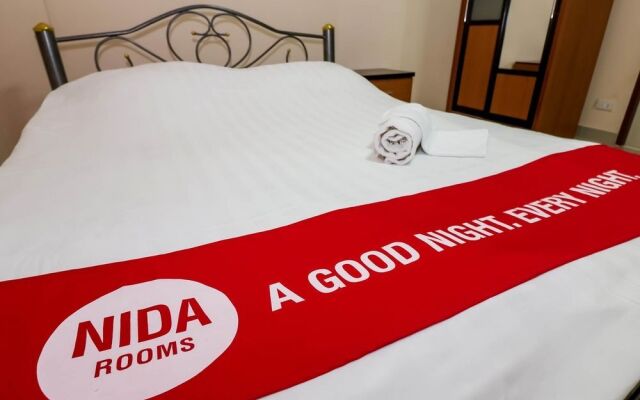 Nida Rooms Railroad 11 Hotel at T-Residence
