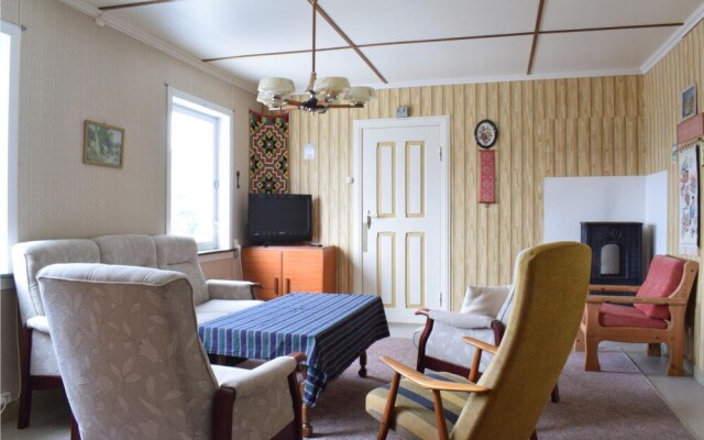 Nice Home in Lavik With Wifi and 5 Bedrooms