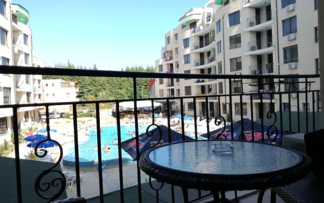 Two Bedroom Apartment with Kitchen & Balcony