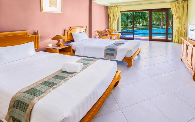 Khaolak Mohintara Resort