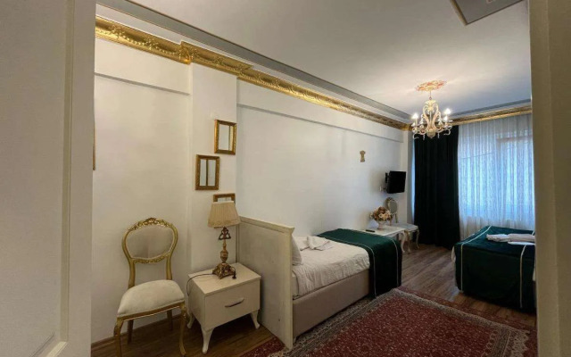 Saffron Hotel Old City