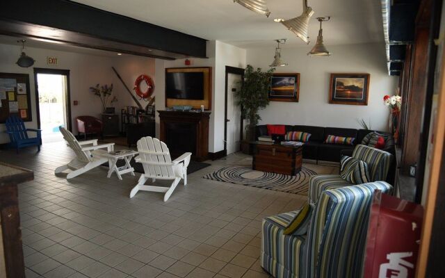 Fire Island Hotel