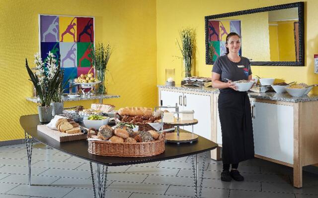 CABINN Express Hotel