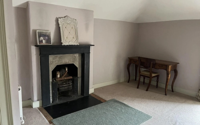 2 Bed Courtyard Apartment at Rockfield House Kells in Meath - Short Term Let