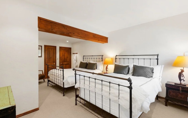Wildwood Ridge 5 Bedroom Home