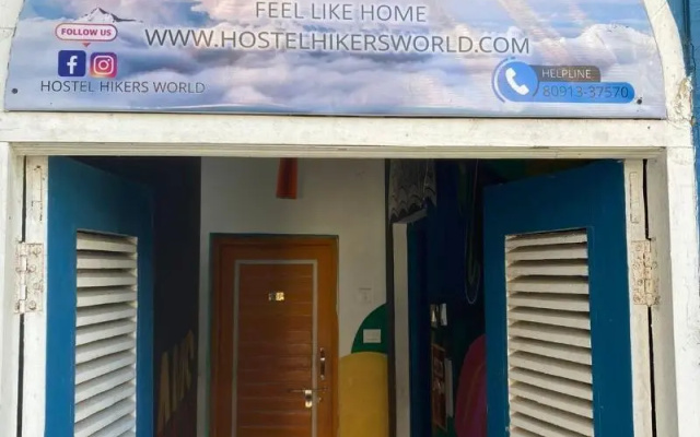 Hostel Hikers World