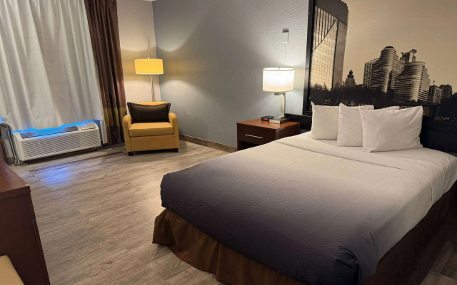 Super 8 by Wyndham Bloomington/Airport