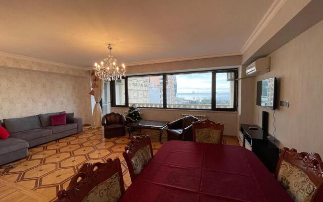 Sea view apart becide Hilton